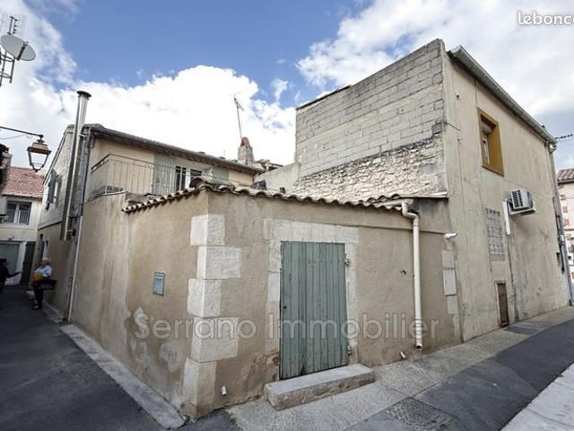 Maison vente à Arles, Eyragues