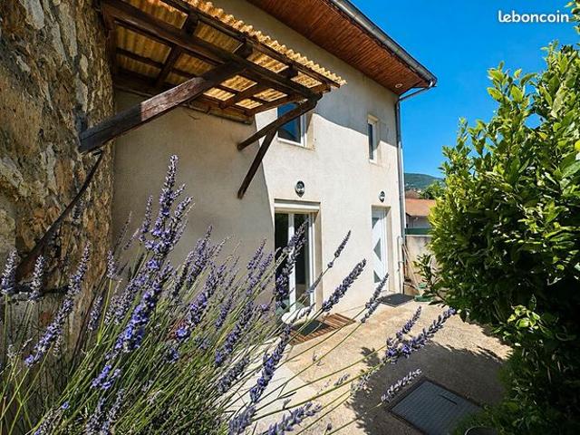 Maison vente à Chambéry, Novalaise