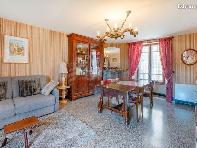 Maison vente à Avallon, Sainte-vertu