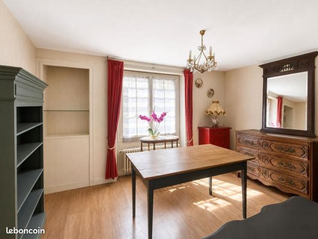 Maison vente à Mantes-la-Jolie, Follainville-dennemont