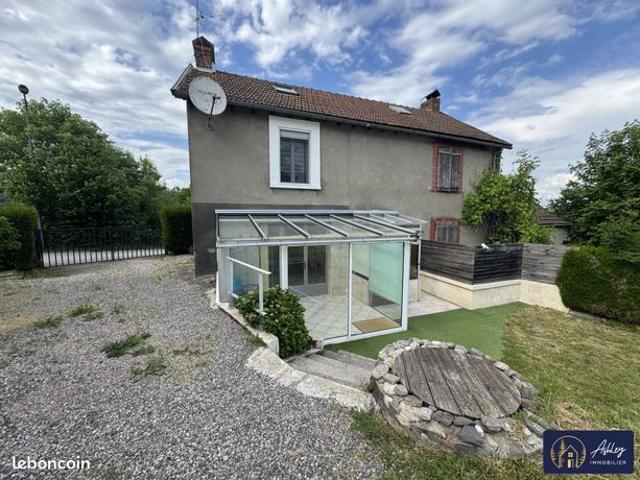 Maison vente à Mauriac, Ydes
