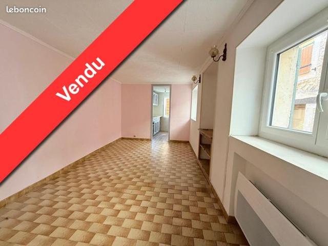 Maison vente à Saint-Amand-Montrond, La Celle