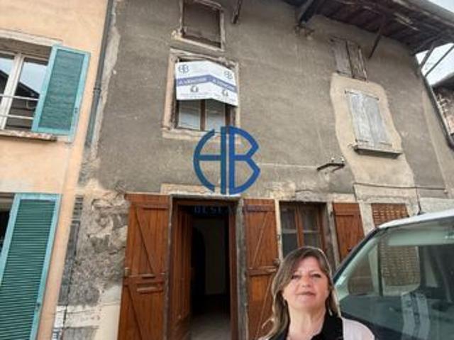 Maison vente à Saint-etienne-de-saint-geoirs, Isère