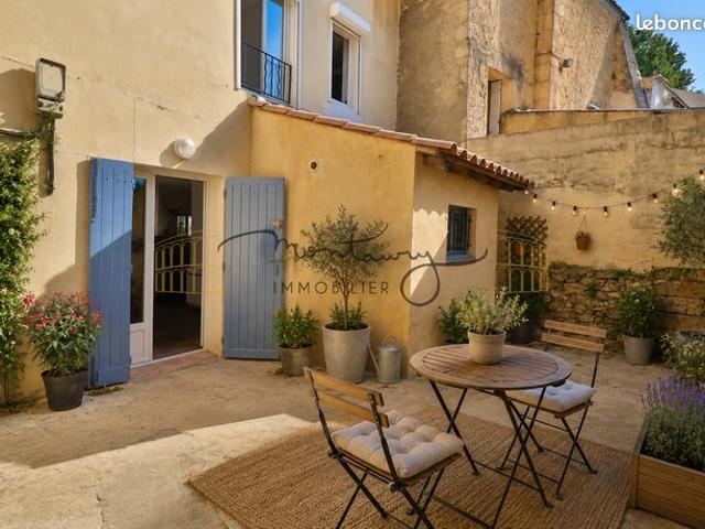 Maison vente à Nîmes, Comps