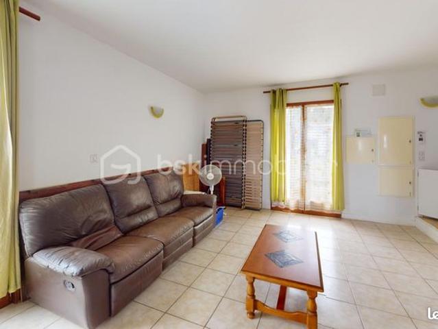 Maison vente à Oloron-Sainte-Marie, Oraàs
