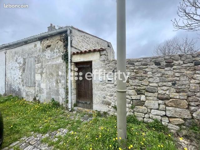Maison vente à Rochefort, Hiers-brouage