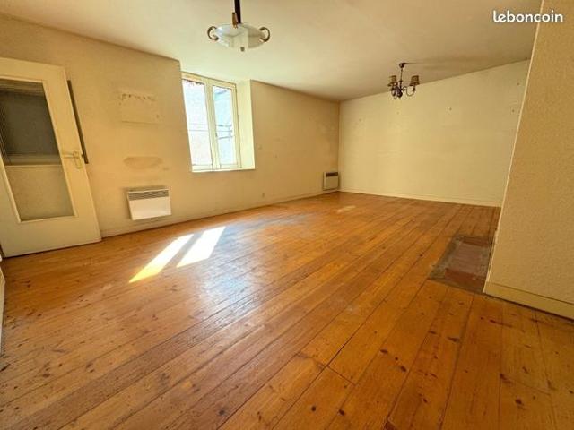 Maison vente à Lons-le-Saunier, Saint-amour