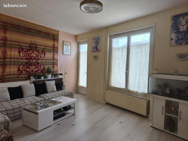 Maison vente à Bourg-en-Bresse, Saint-jean-sur-reyssouze