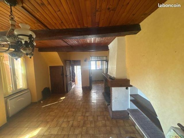Maison vente à Forcalquier, Montagnac-montpezat