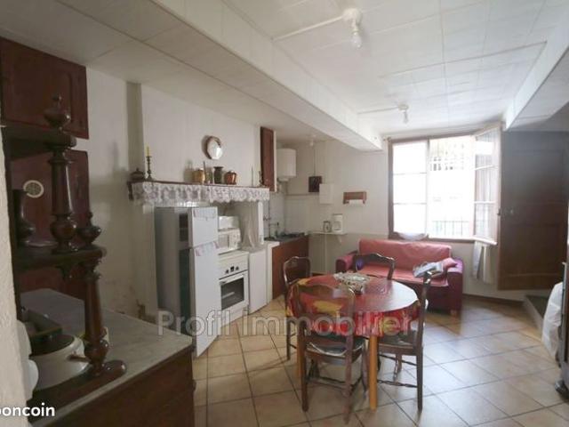 Maison vente à Nîmes, Le Cailar