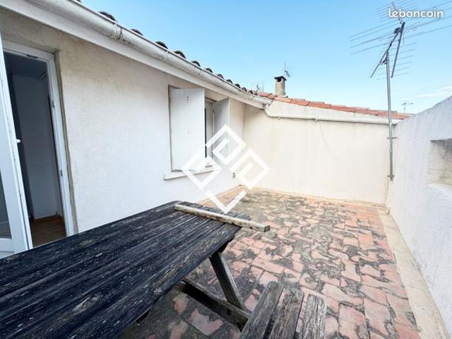 Maison vente à Narbonne, Ouveillan