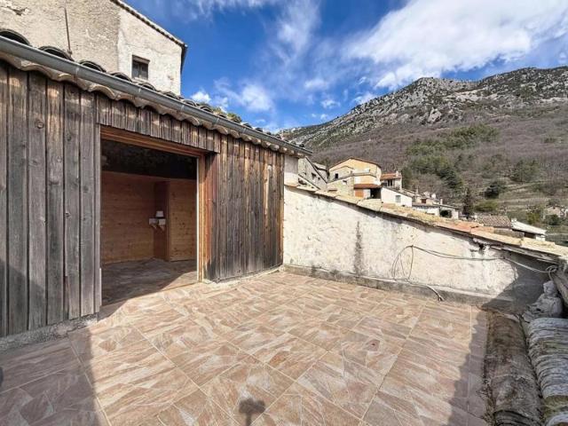 Maison vente à Grasse, Roquestéron-grasse