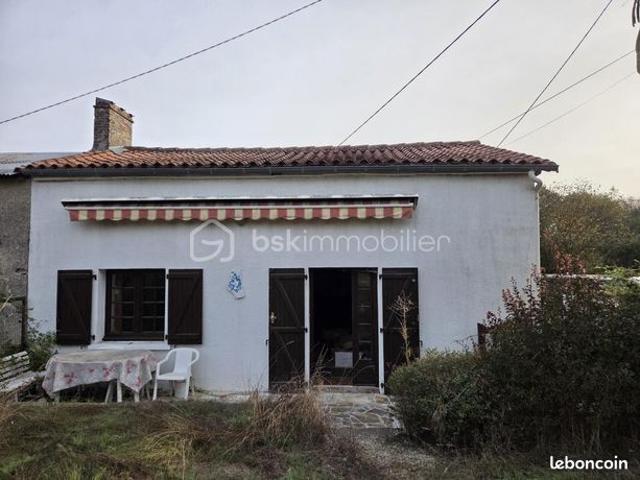 Maison vente à Le Busseau, Deux-Sèvres