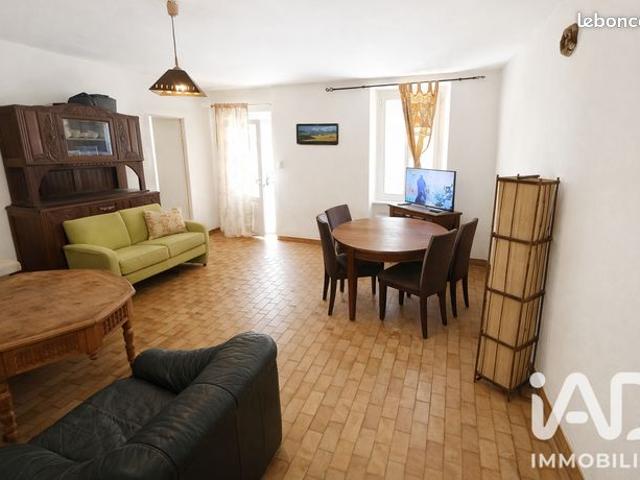 Maison vente à Carpentras, Violès