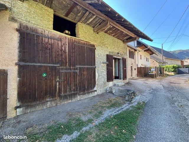 Maison vente à Chambéry, Saint-jean-de-couz
