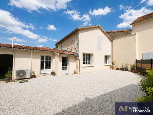 Maison vente à Confolens, Nouvelle-Aquitaine