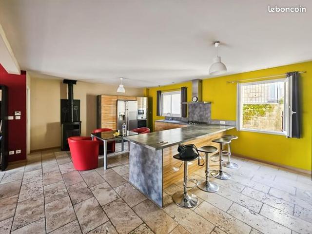 Maison vente à Nîmes, Collias