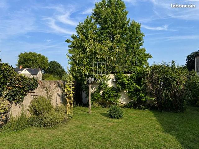 Maison vente à Angers, Béhuard