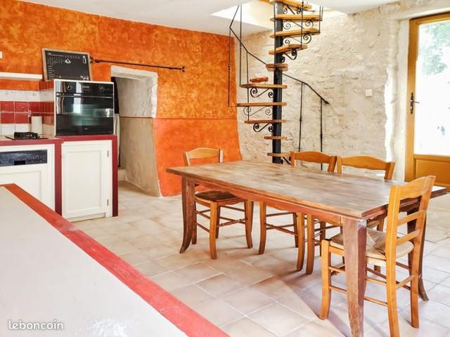 Maison vente à Forcalquier, Saint-michel-l'observatoire