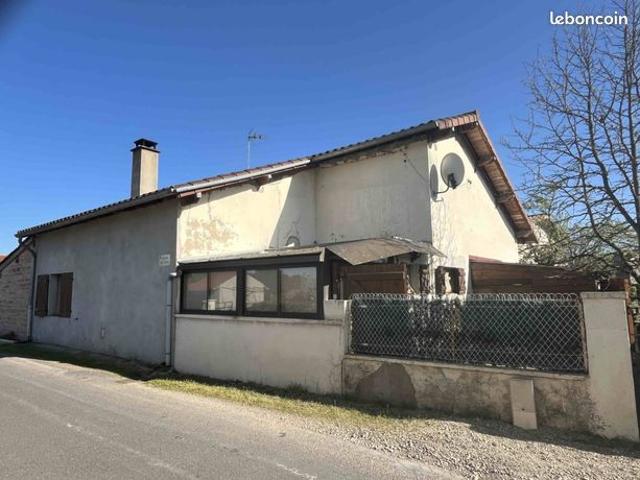 Maison vente à Mâcon, La Truchère
