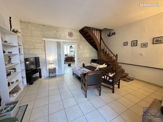 Maison vente à Saintes, Mortagne-sur-gironde