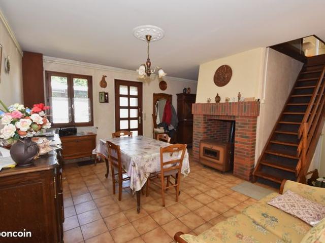 Maison vente à Amiens, Vignacourt