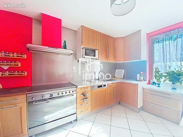 Maison vente à Saint-Julien-en-Genevois, Valleiry