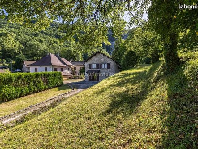 Maison vente à Belley, Marchamp