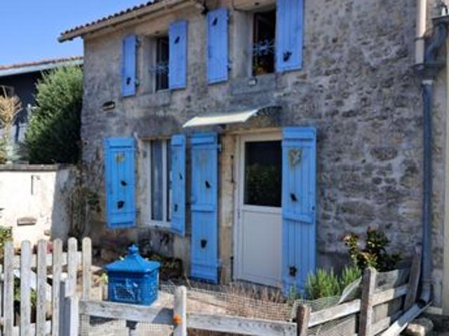 Maison vente à Rochefort, Ballon