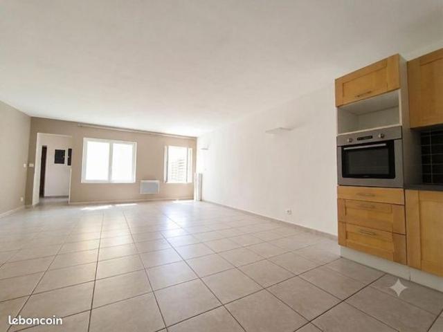 Maison vente à Nîmes, Garons