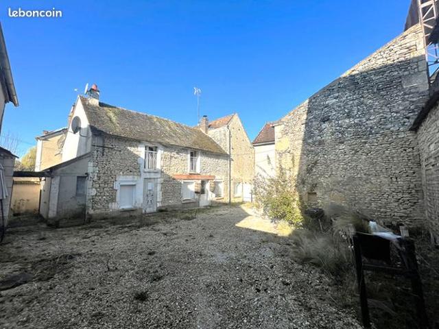 Maison vente à Beaune, Maligny