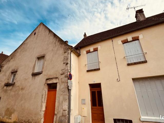 Maison vente à Auxerre, Mailly-le-château