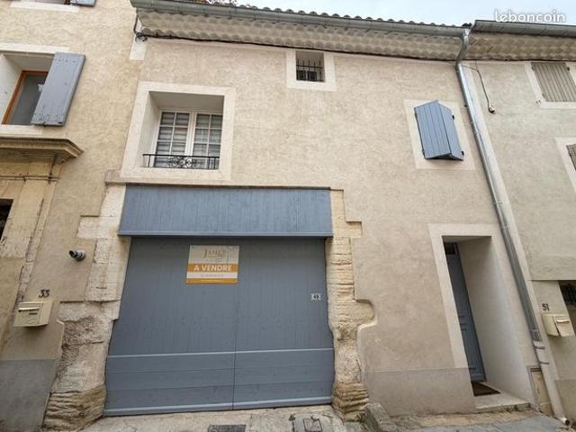 Maison vente à Carpentras, Pernes-les-fontaines