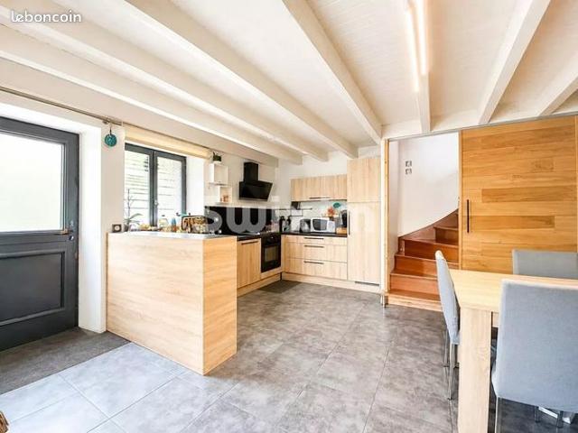 Maison vente à Gex, Léaz