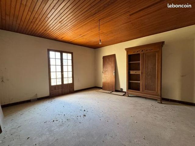 Maison vente à Nîmes, Tavel