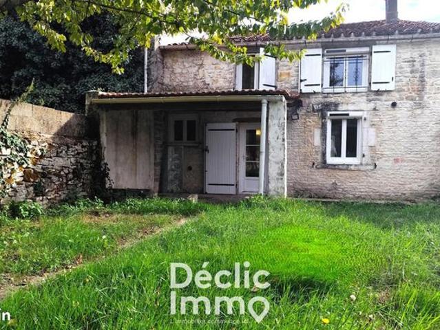 Maison vente à Puyréaux, Charente