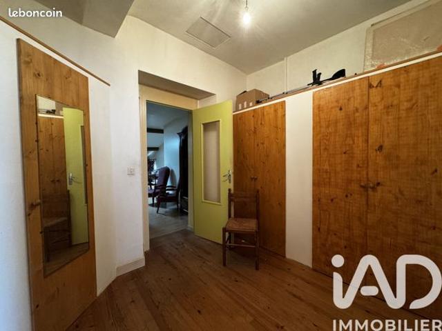 Maison vente à Saint-Bonnet-sur-Gironde, Charente-Maritime