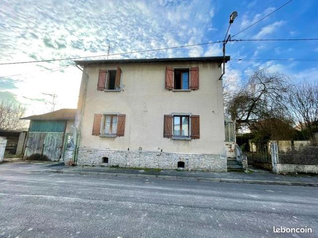 Maison vente à Rethel, Coucy