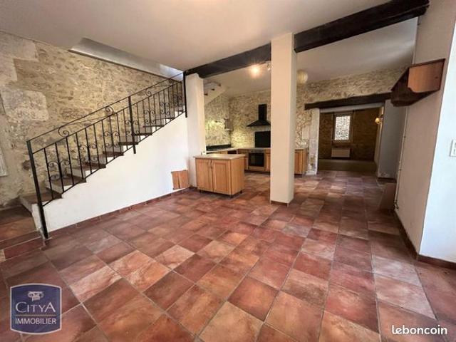 Maison vente à Arles, La Salle Les Alpes