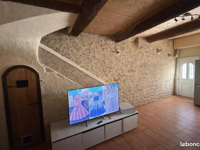 Maison vente à Narbonne, Escales