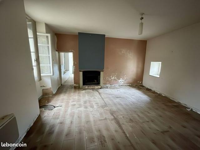 Maison vente à Saint-Jean-d'Angély, Aumagne
