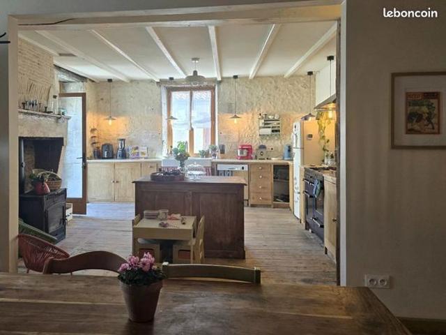 Maison vente à Angoulême, Salles-lavalette