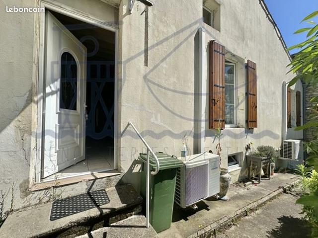 Maison vente à Saint-fort-sur-gironde, Charente-Maritime