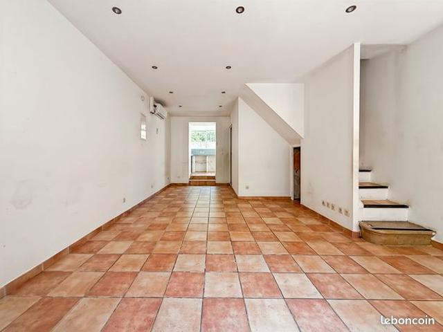 Maison vente à Aix-en-Provence, Gréasque