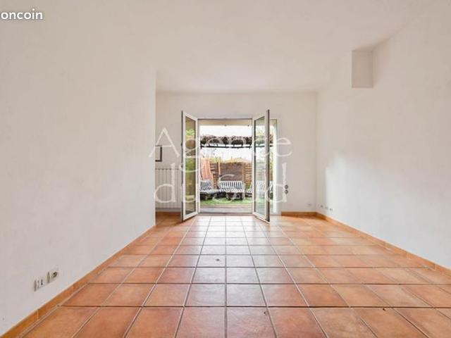 Maison vente à Marseille, Roquevaire