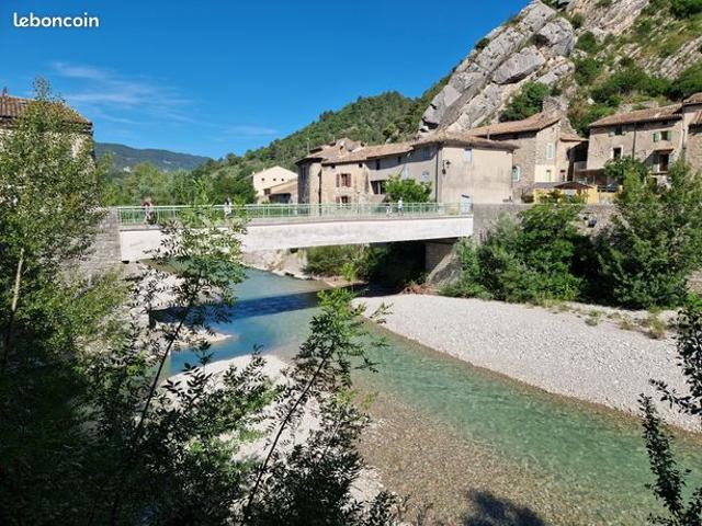 Maison vente à Nyons, Châteauneuf-de-bordette