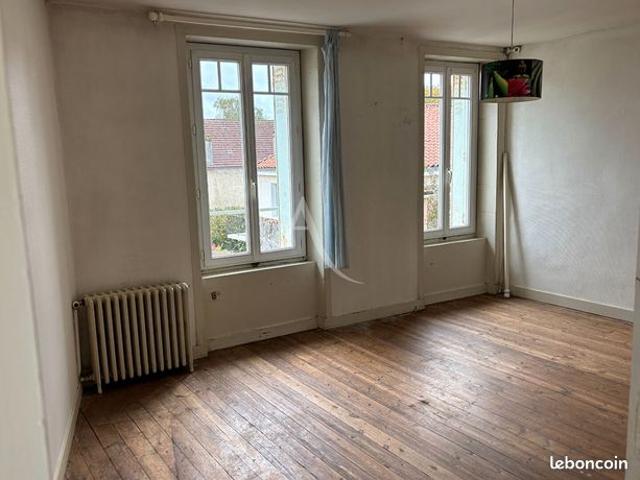 Maison vente à Fontenay-le-Comte, L'hermenault