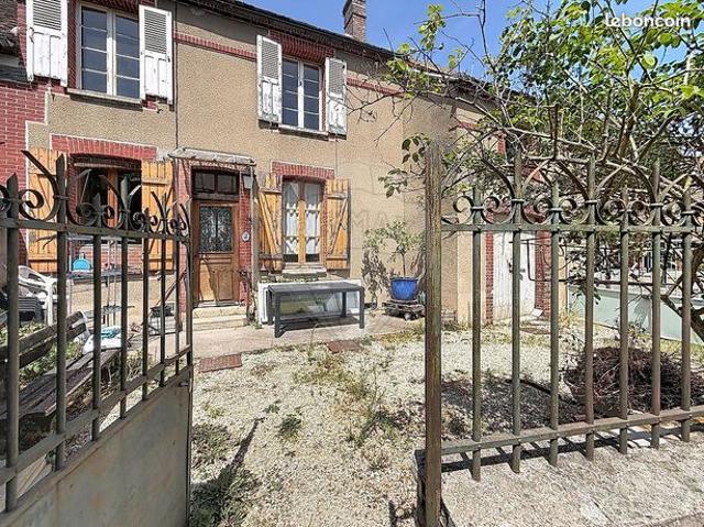 Maison vente à Sens, Etigny