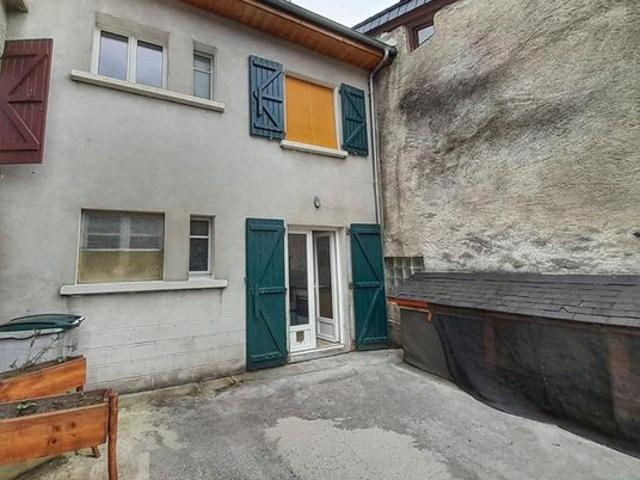Maison vente à Oloron-Sainte-Marie, Laruns