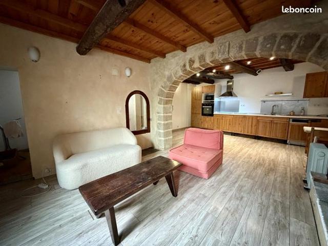 Maison vente à Saint-Quentin-la-Poterie, Gard